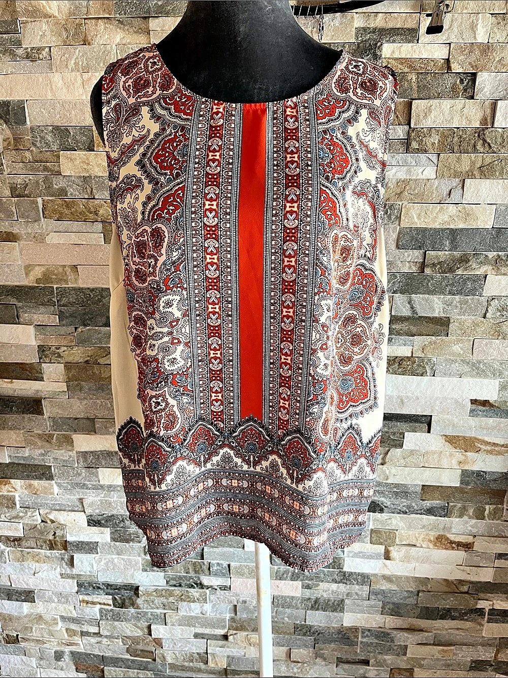 Women's Paisley Tunic in Red & Cream Like New
